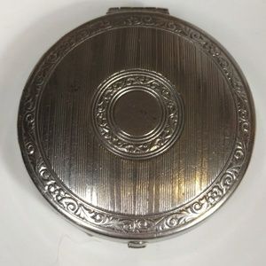 Vintage Art Deco silver tone makeup compact
